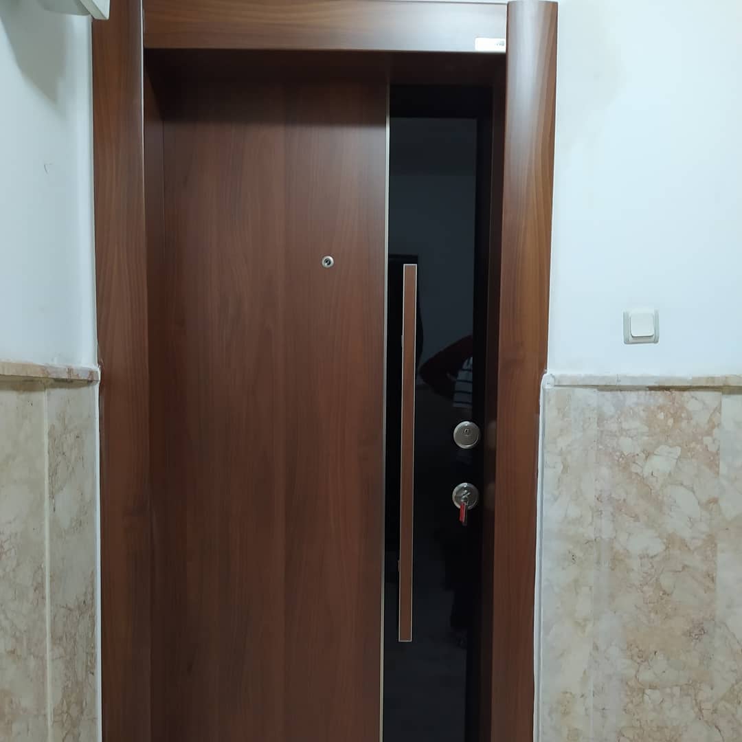 Kahverengi çıkma çelik kapı barelli