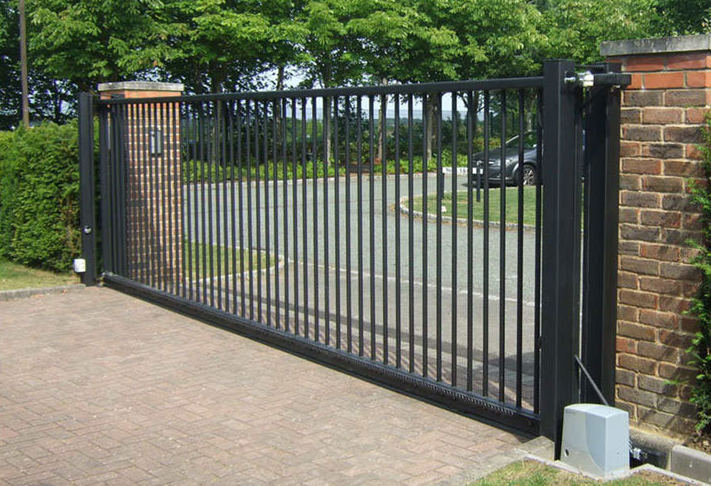 SÜRGÜLÜ BAHÇE KAPISI