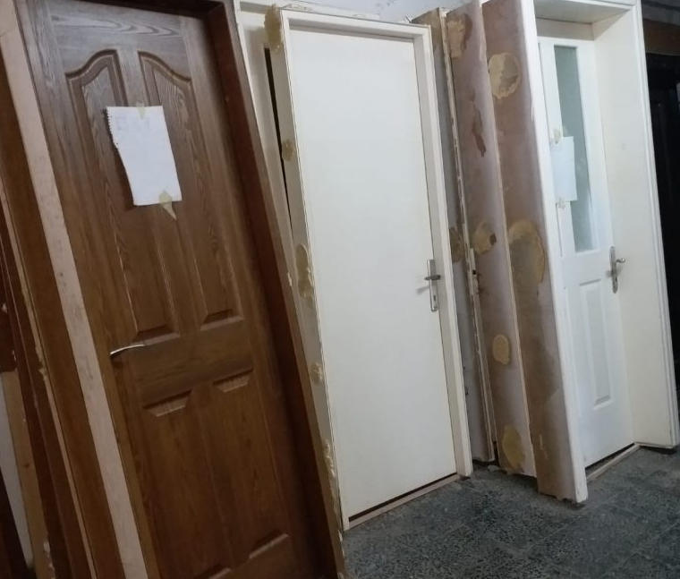 ikinci el çıkma oda kapısı kahverengi