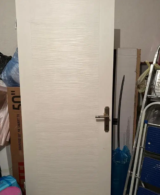 kasalı oda kapısı